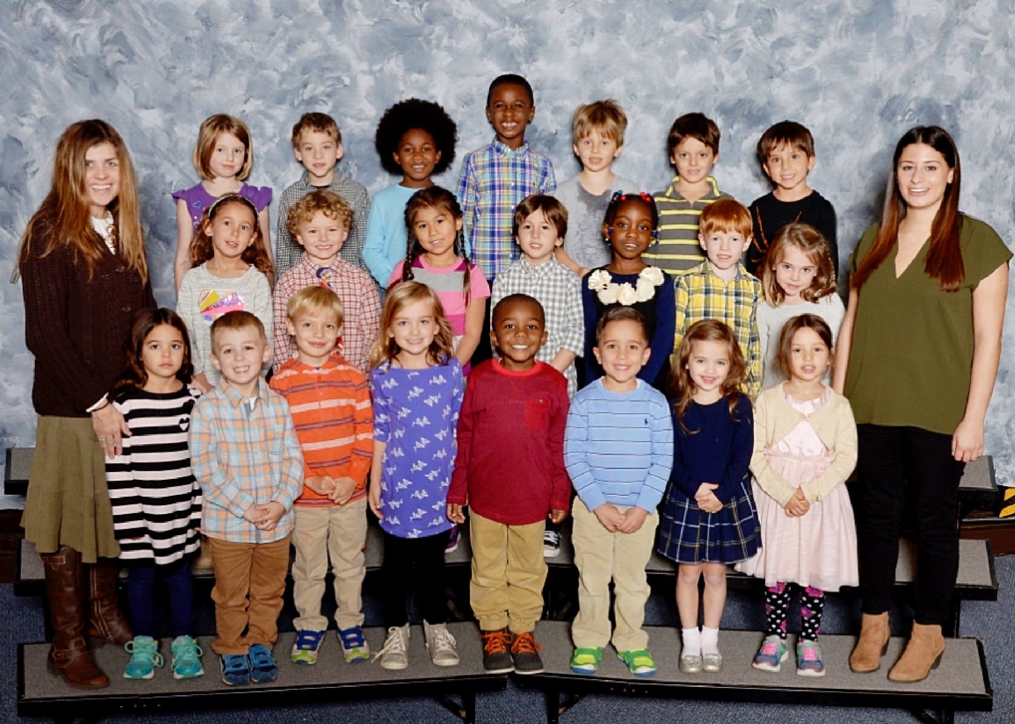 Claire Sinclair and kindergarten class 2016 2017